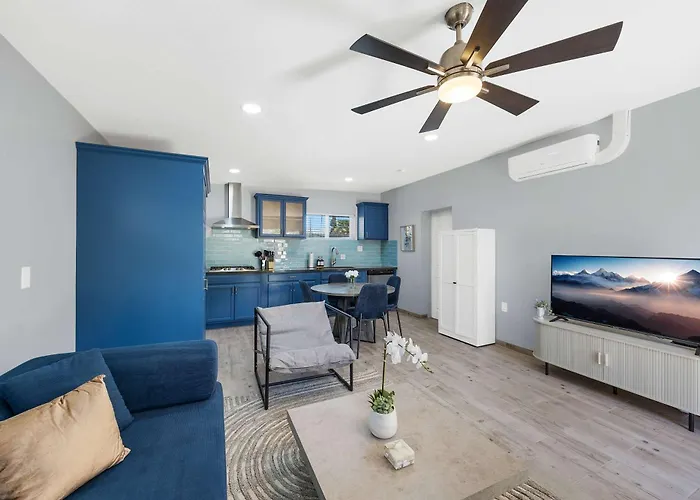 Broadway Casita - Remodeled Minutes From U Of A