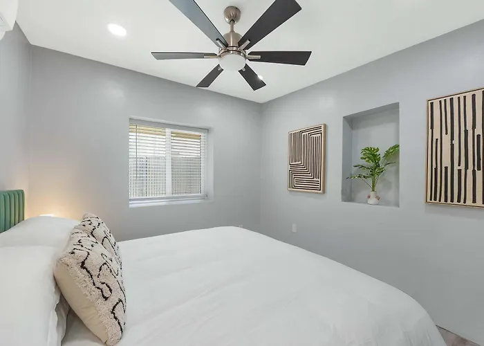 Broadway Casita - Remodeled Minutes From U Of A Tucson